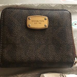 Michael Kors mini brown wallet